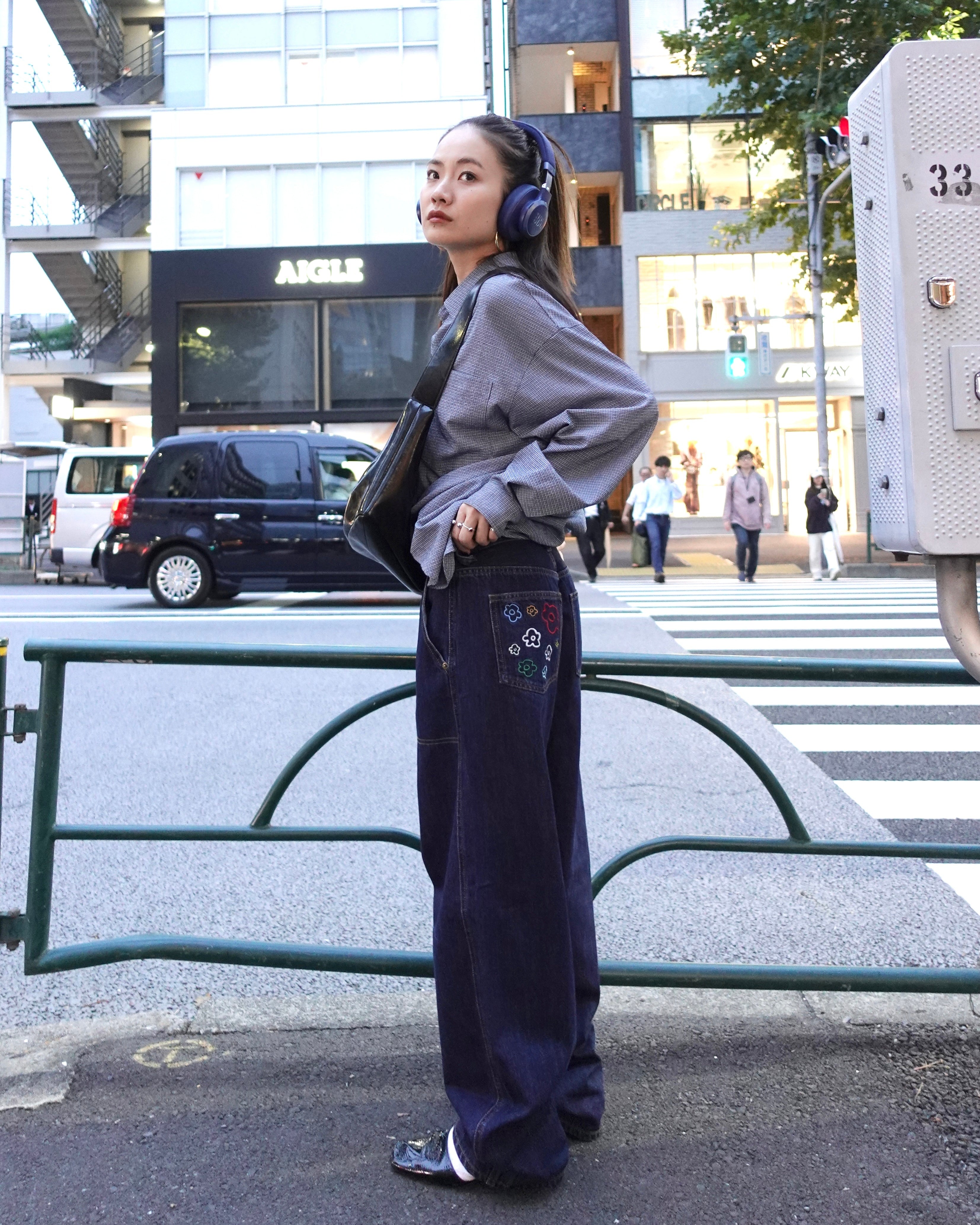 刺繍カーブデニム