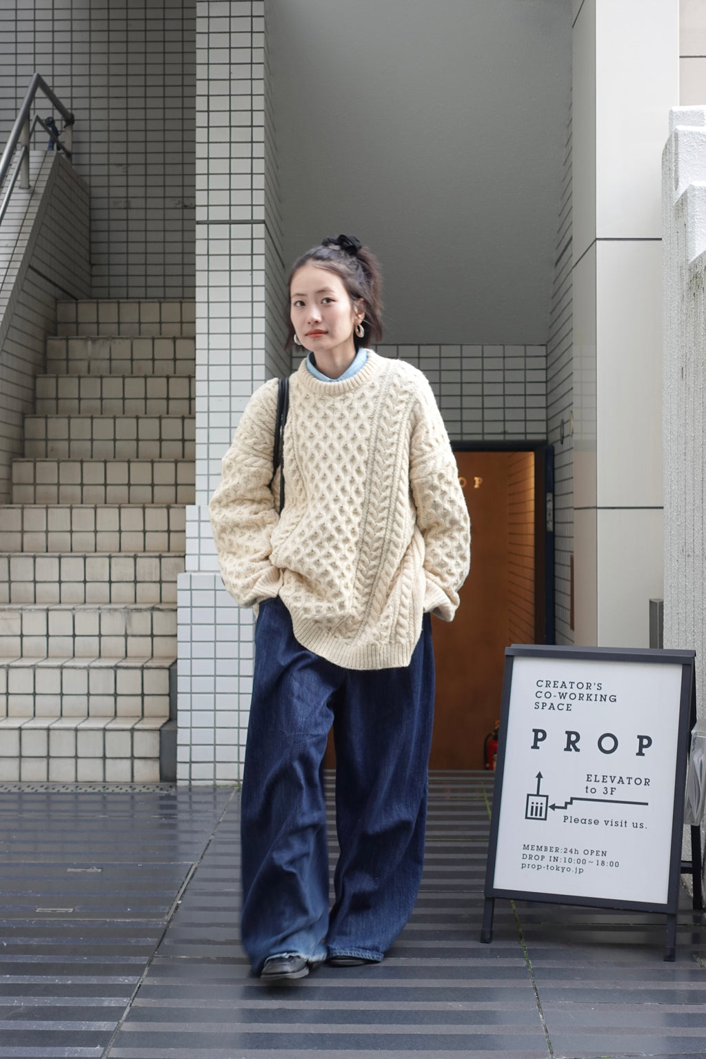 ケーブルオーバーニット