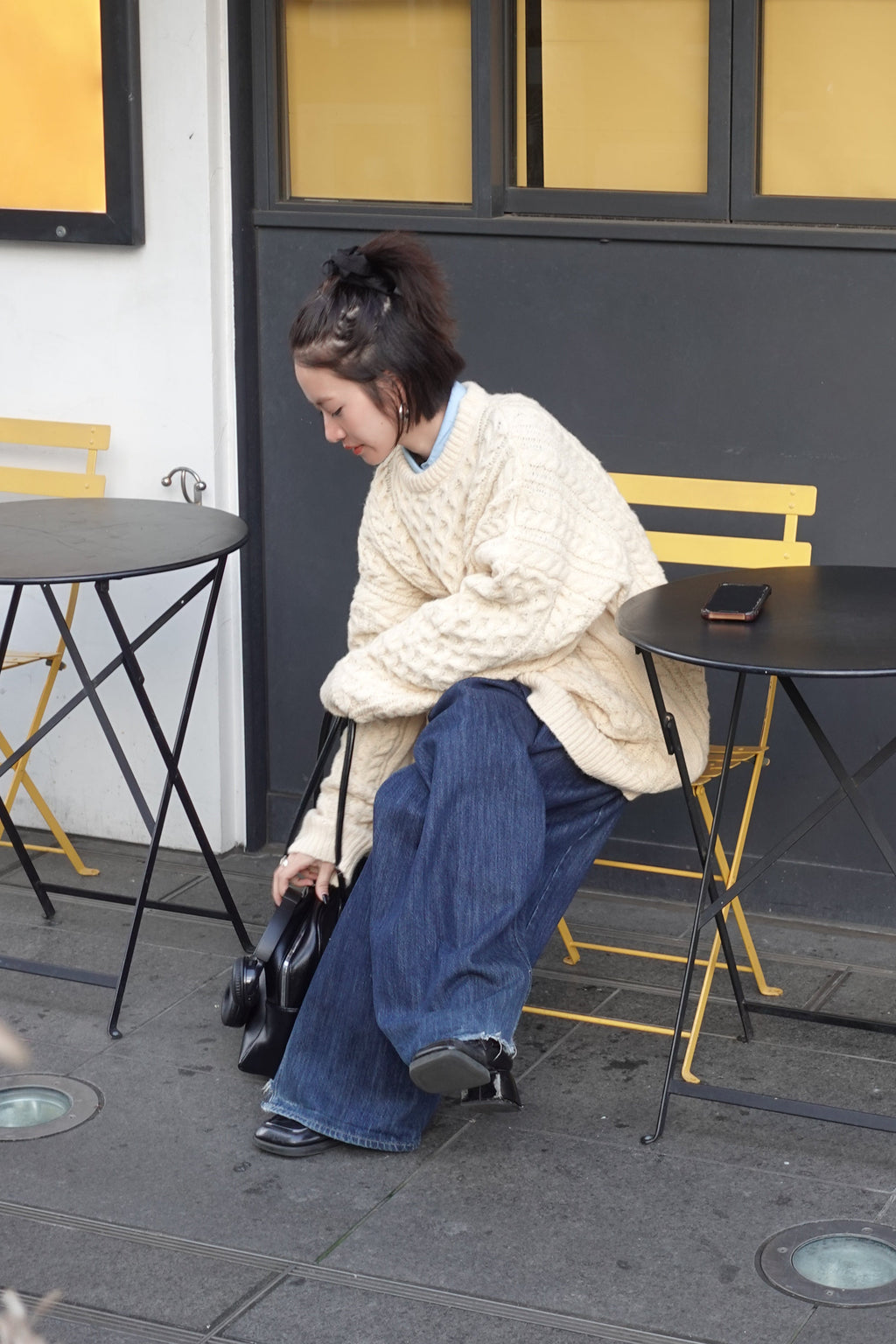 ケーブルオーバーニット