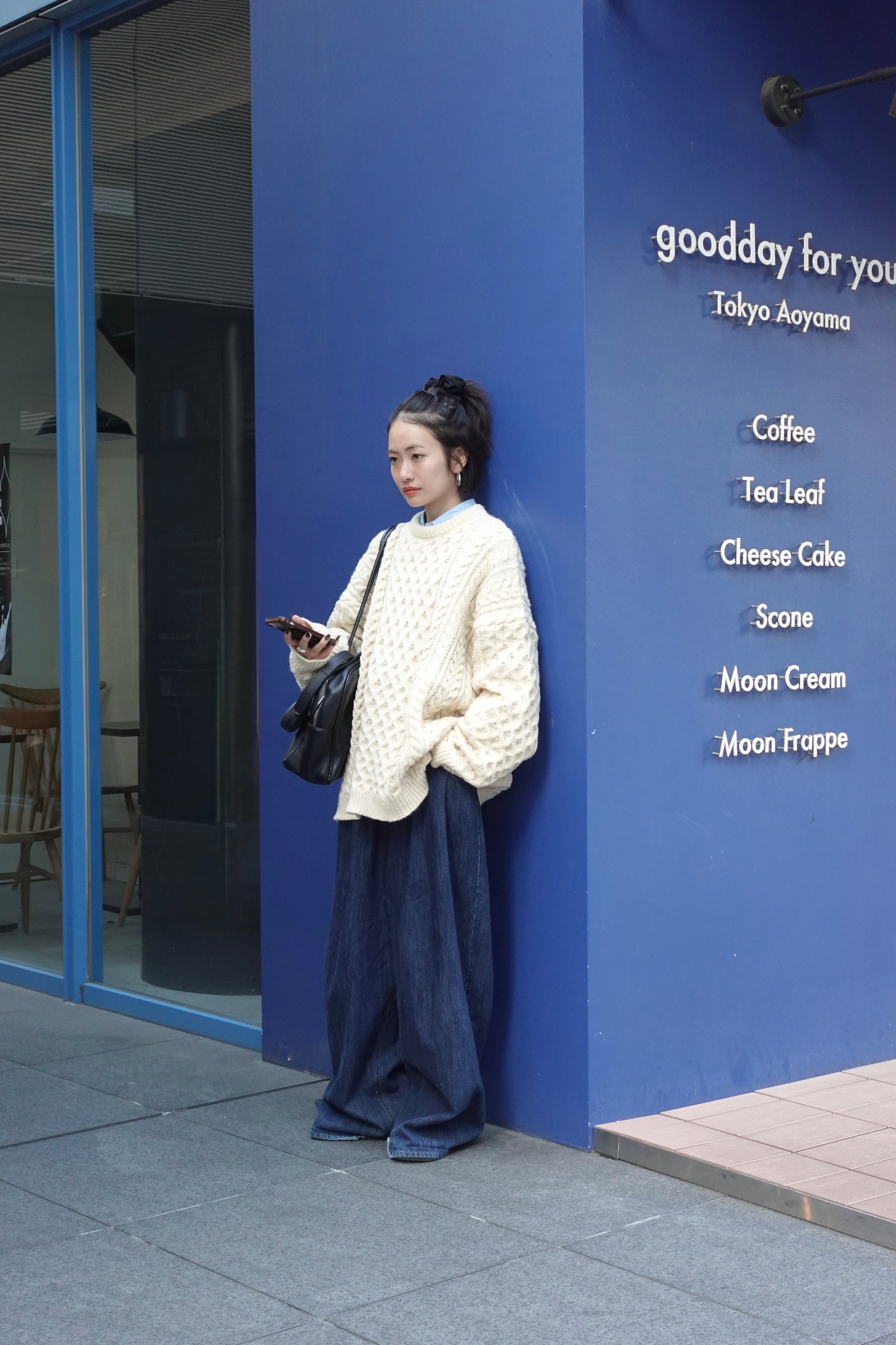 ケーブルオーバーニット