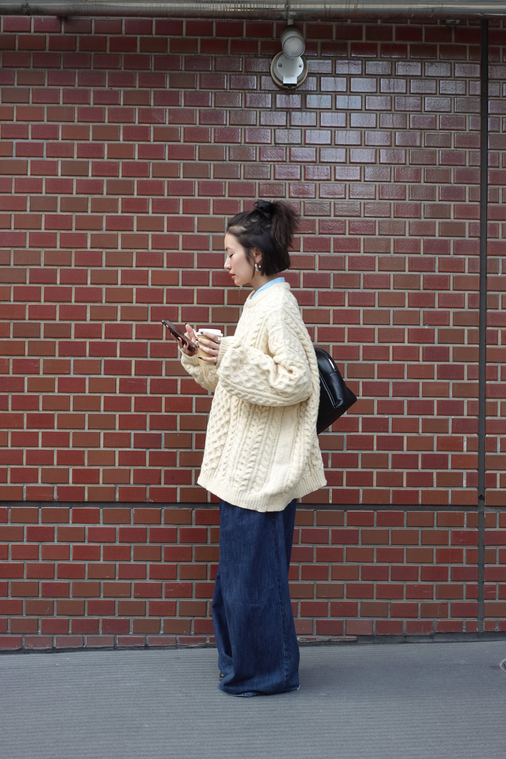 ケーブルオーバーニット