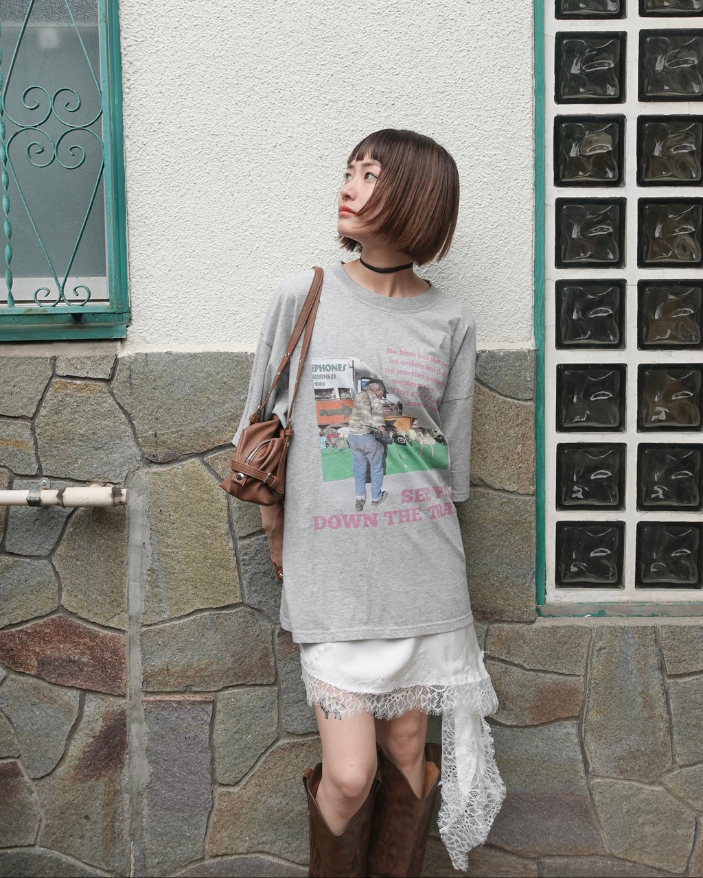 ルーズカラーロゴTee