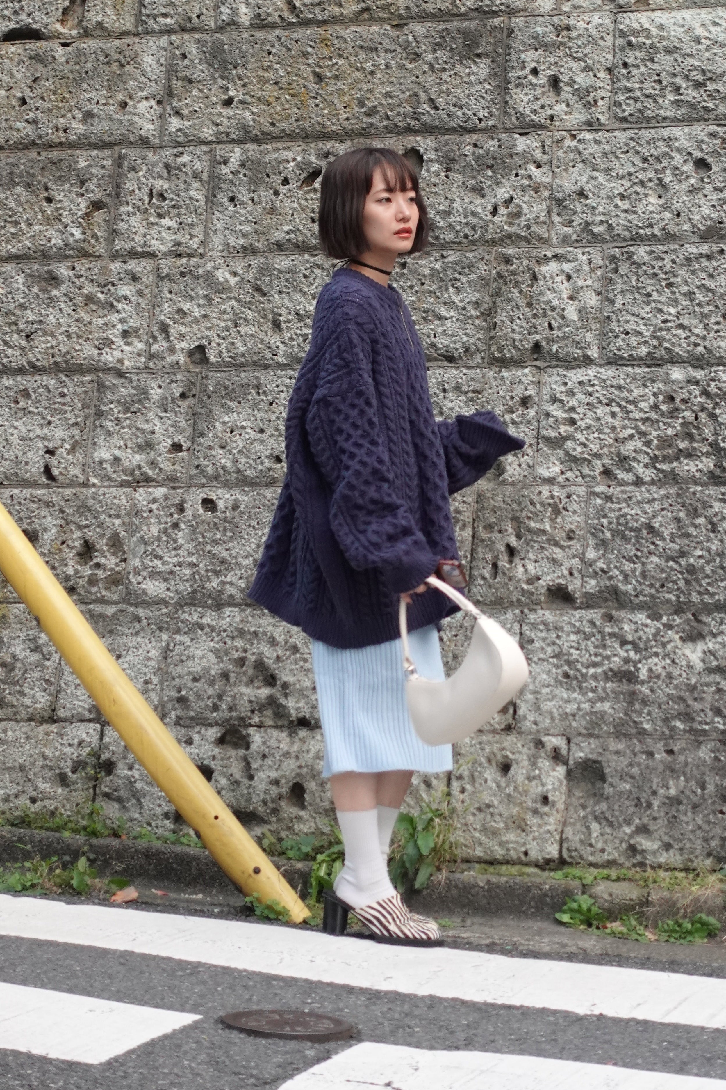 ケーブルオーバーニット