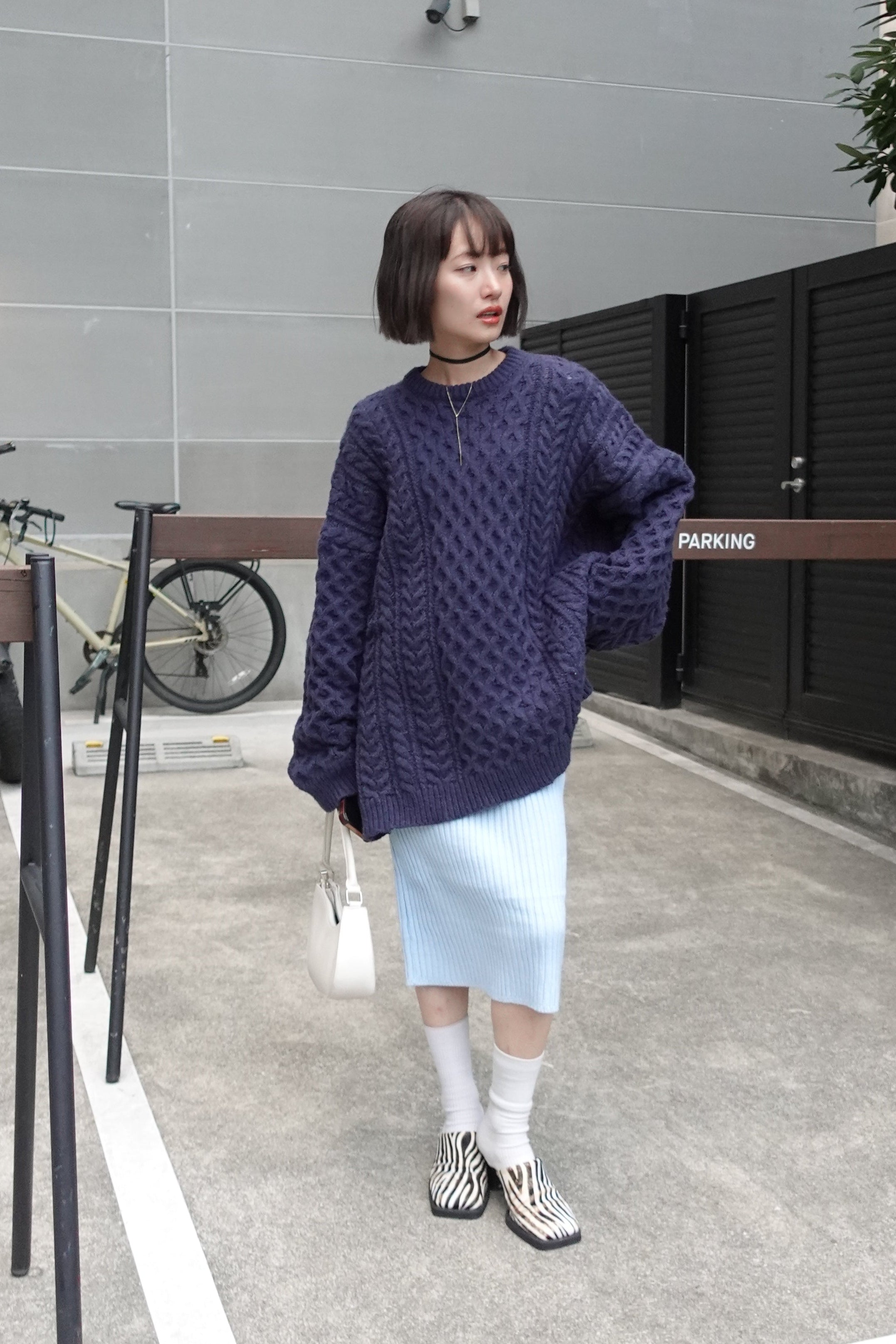 ケーブルオーバーニット