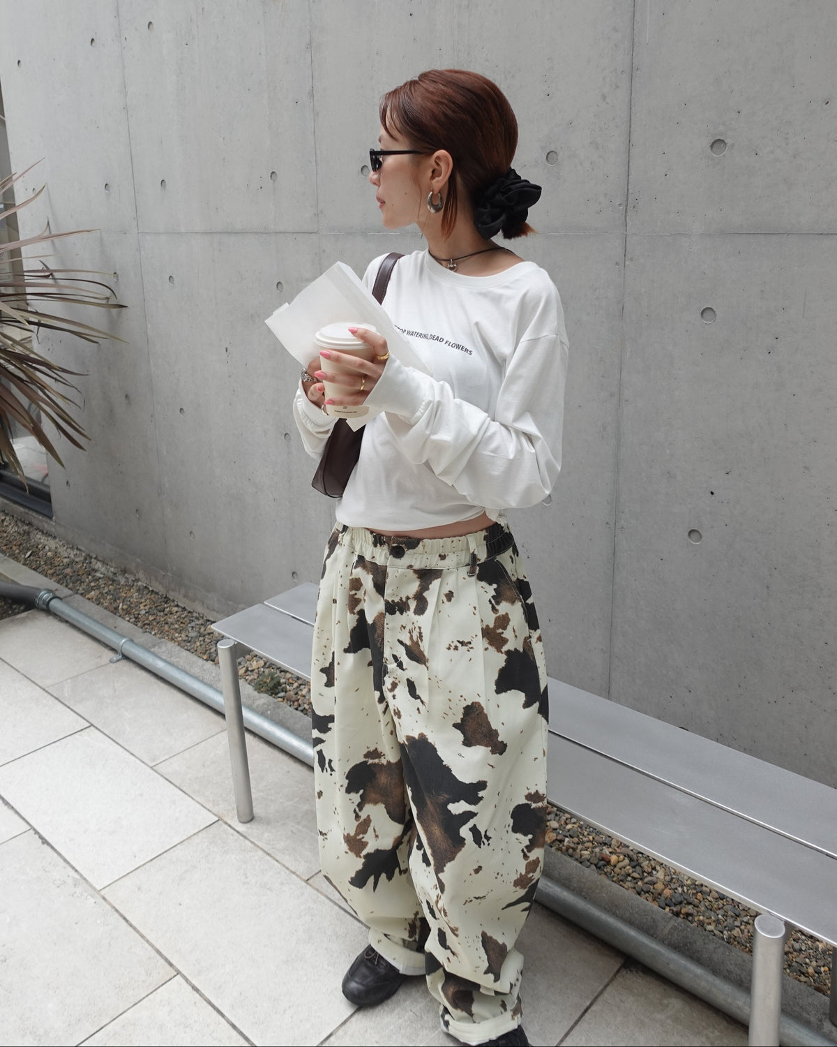 COWモチーフラフパンツ