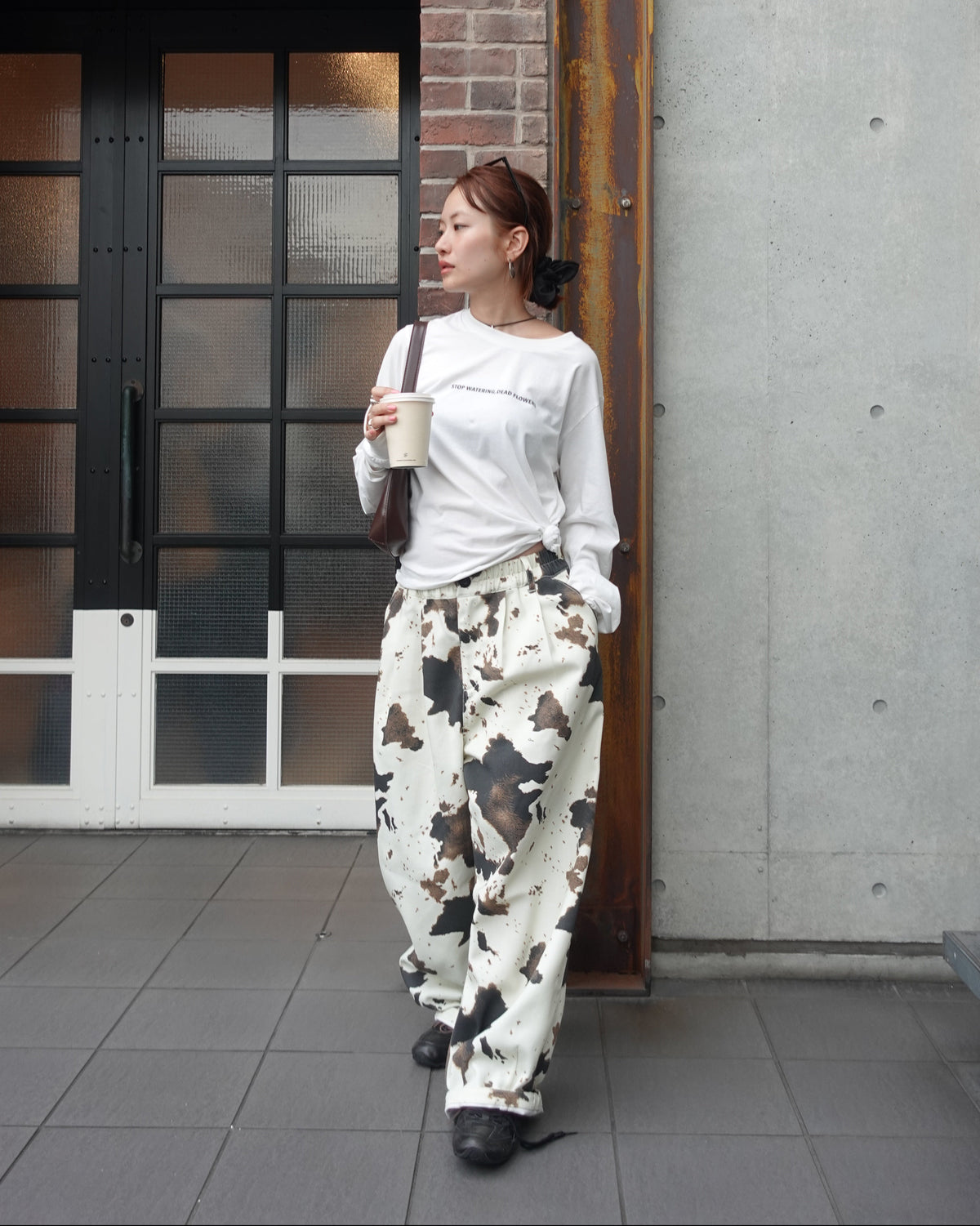 COWモチーフラフパンツ