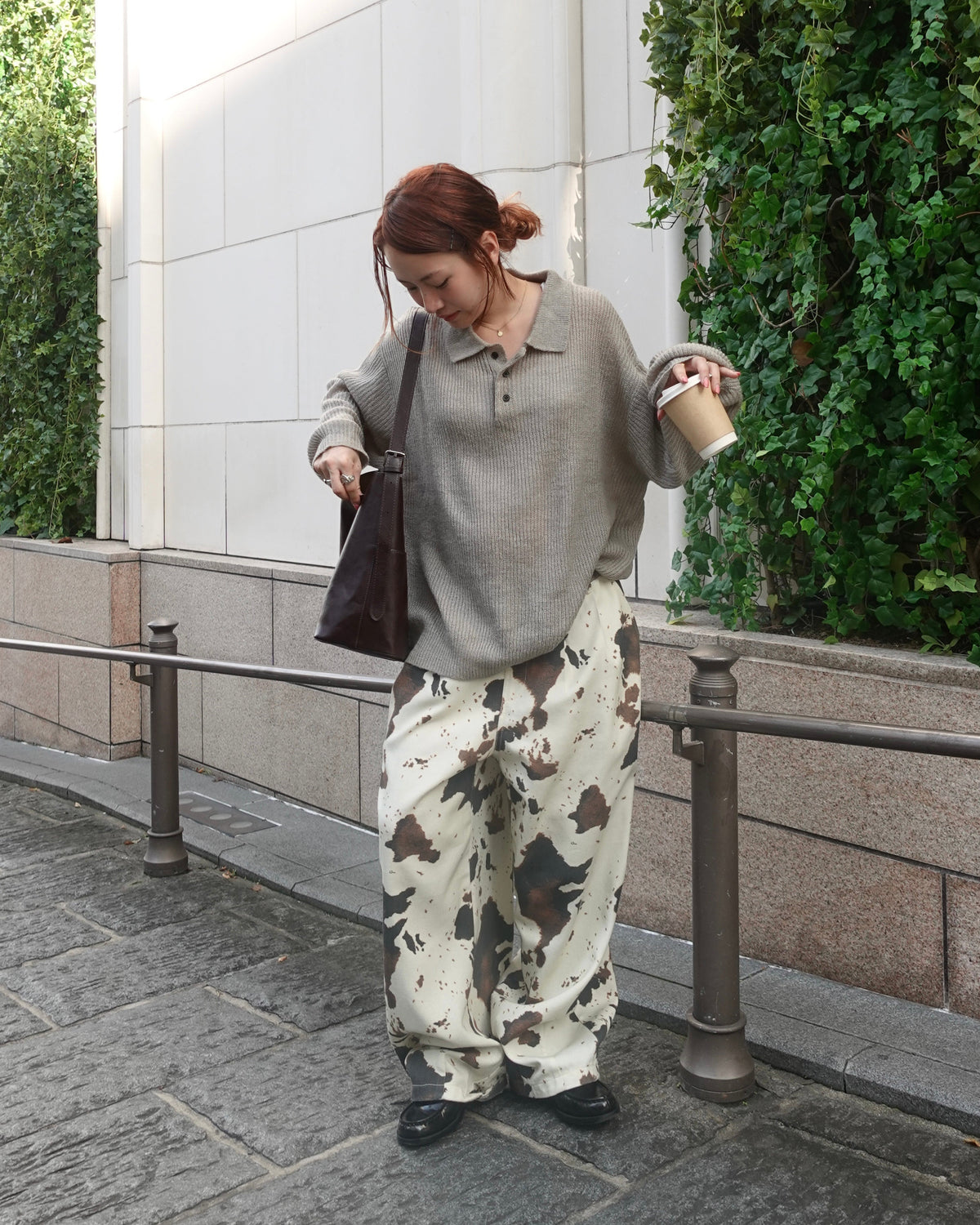 COWモチーフラフパンツ