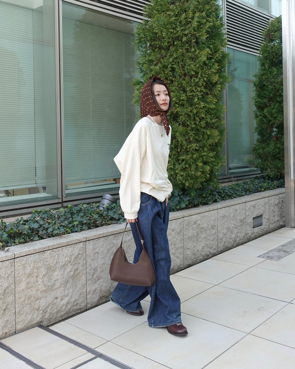 エンブロイダリールーズロンTee