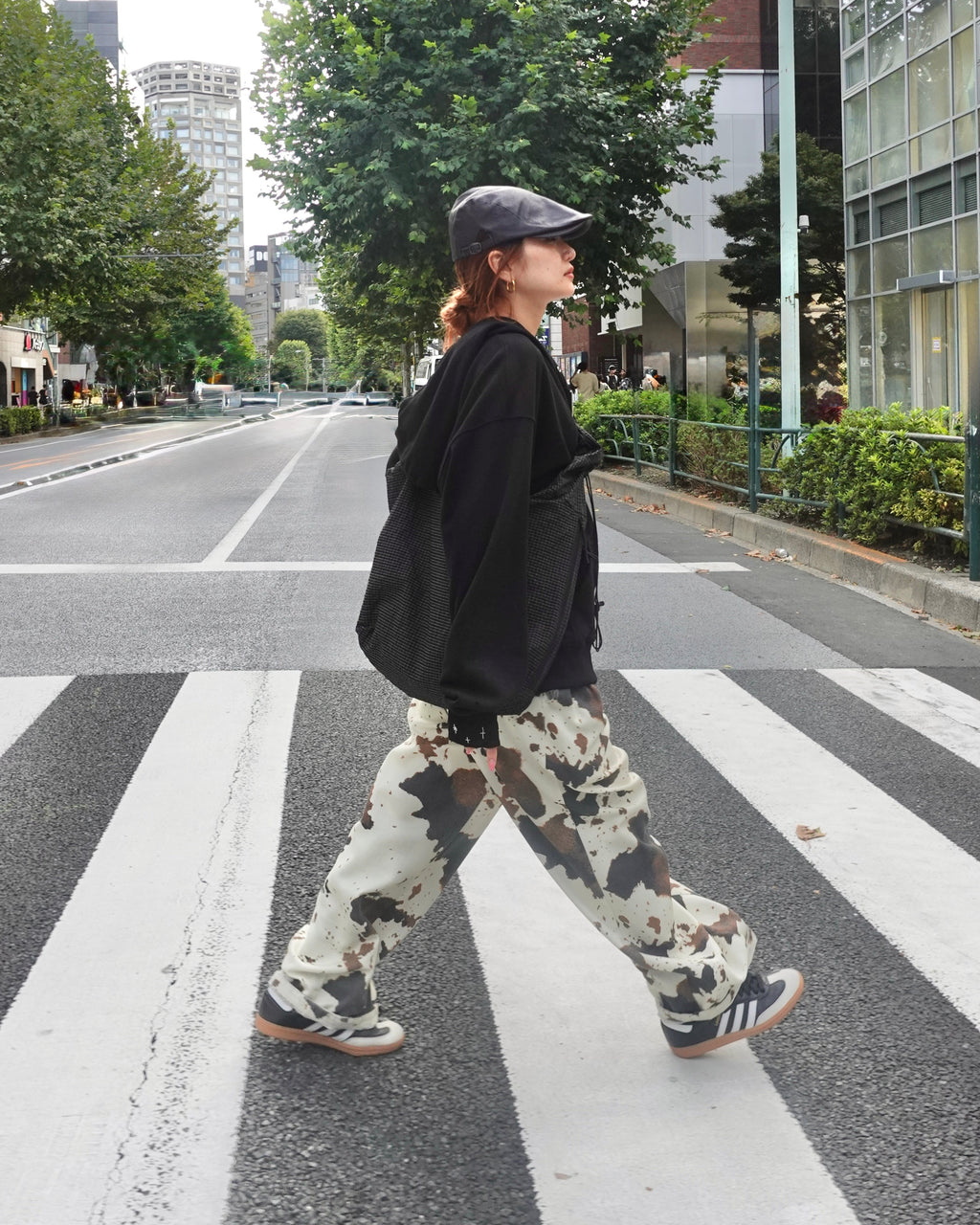 COWモチーフラフパンツ