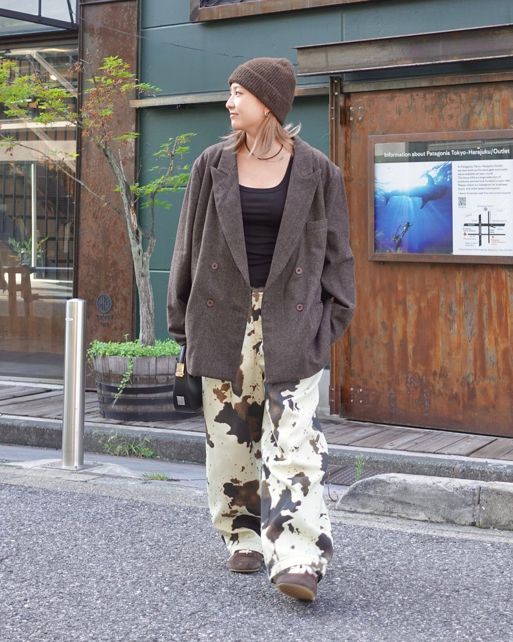 COWモチーフラフパンツ