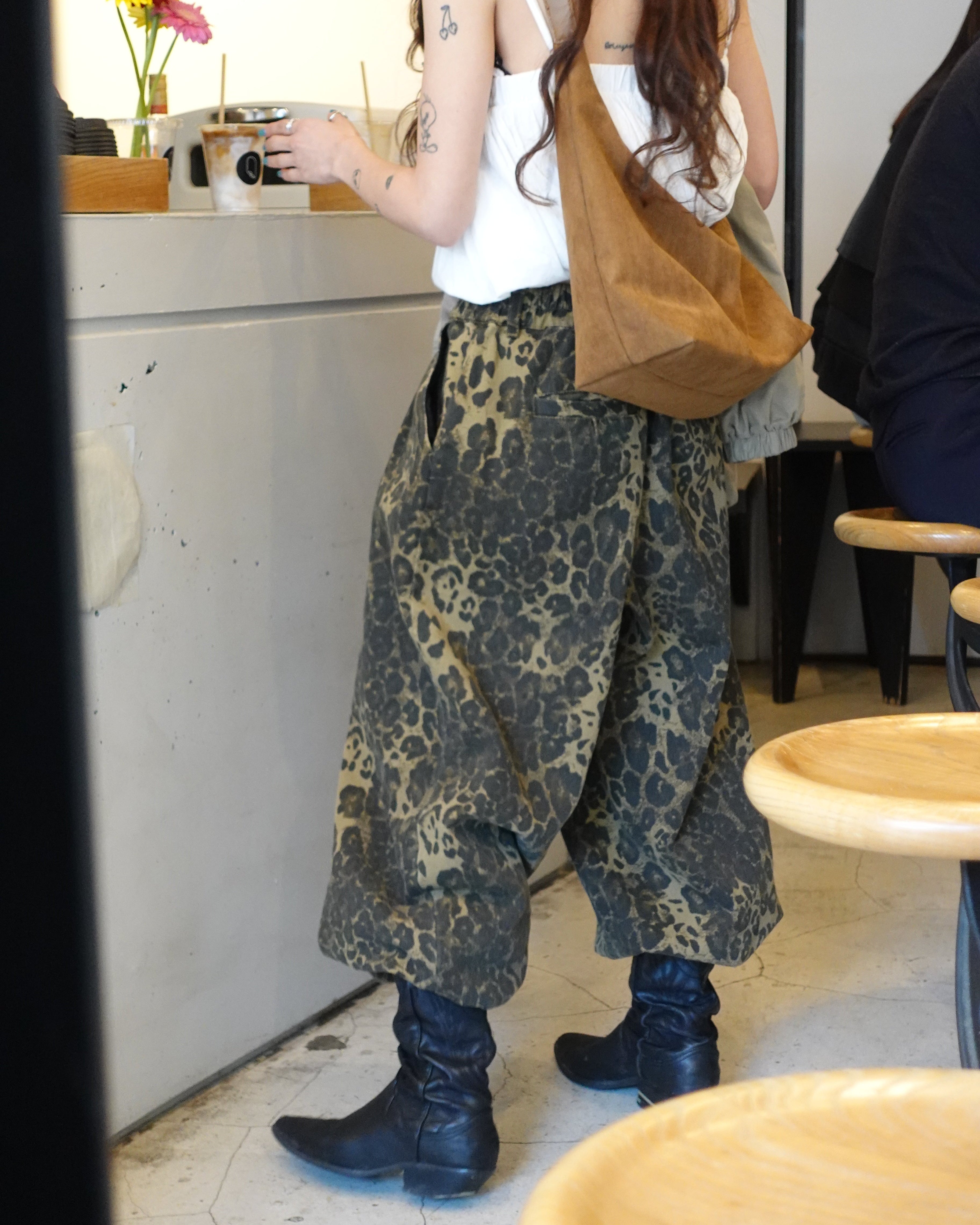 ボリュームレオパードパンツ