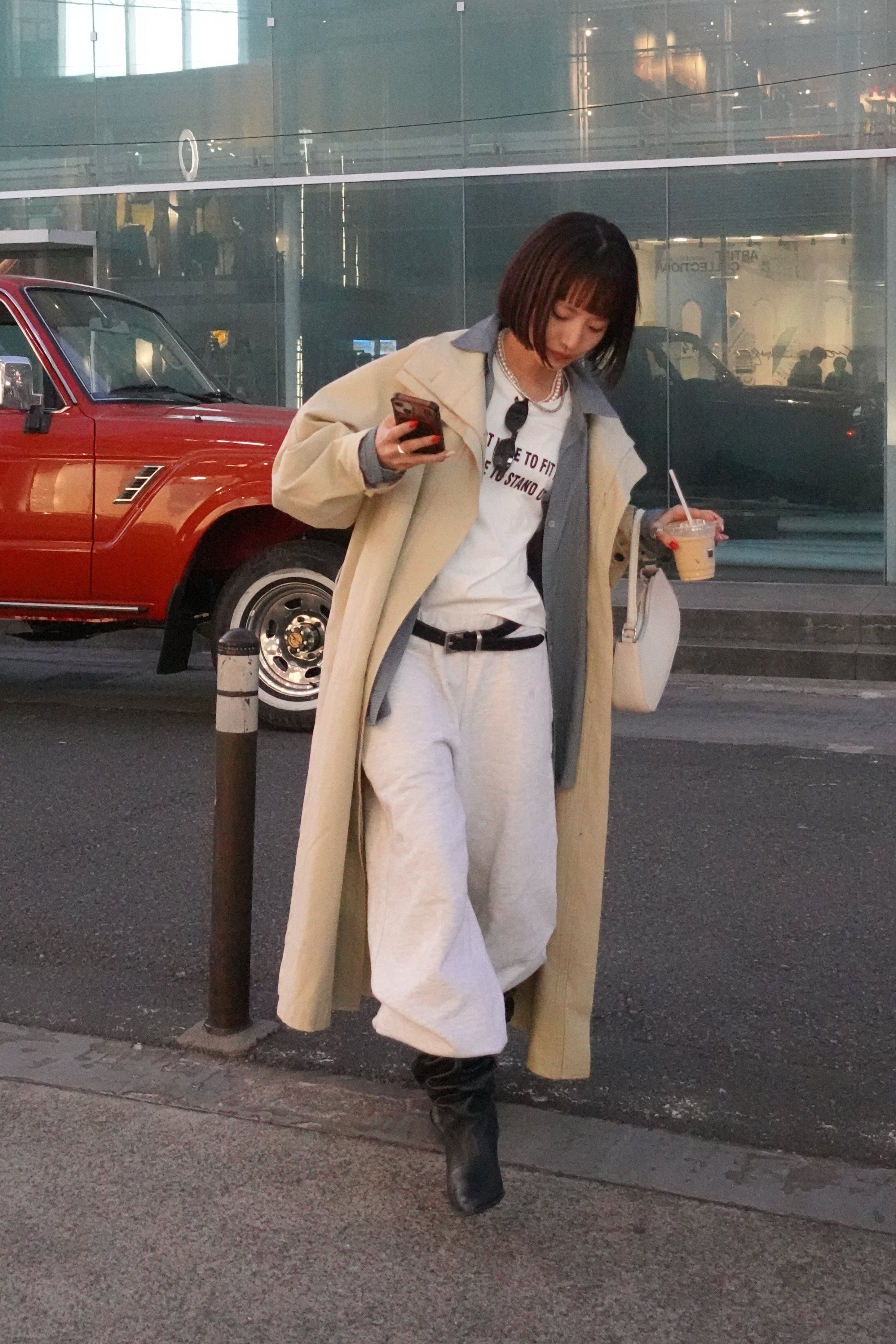 オーバーロングトレンチコート