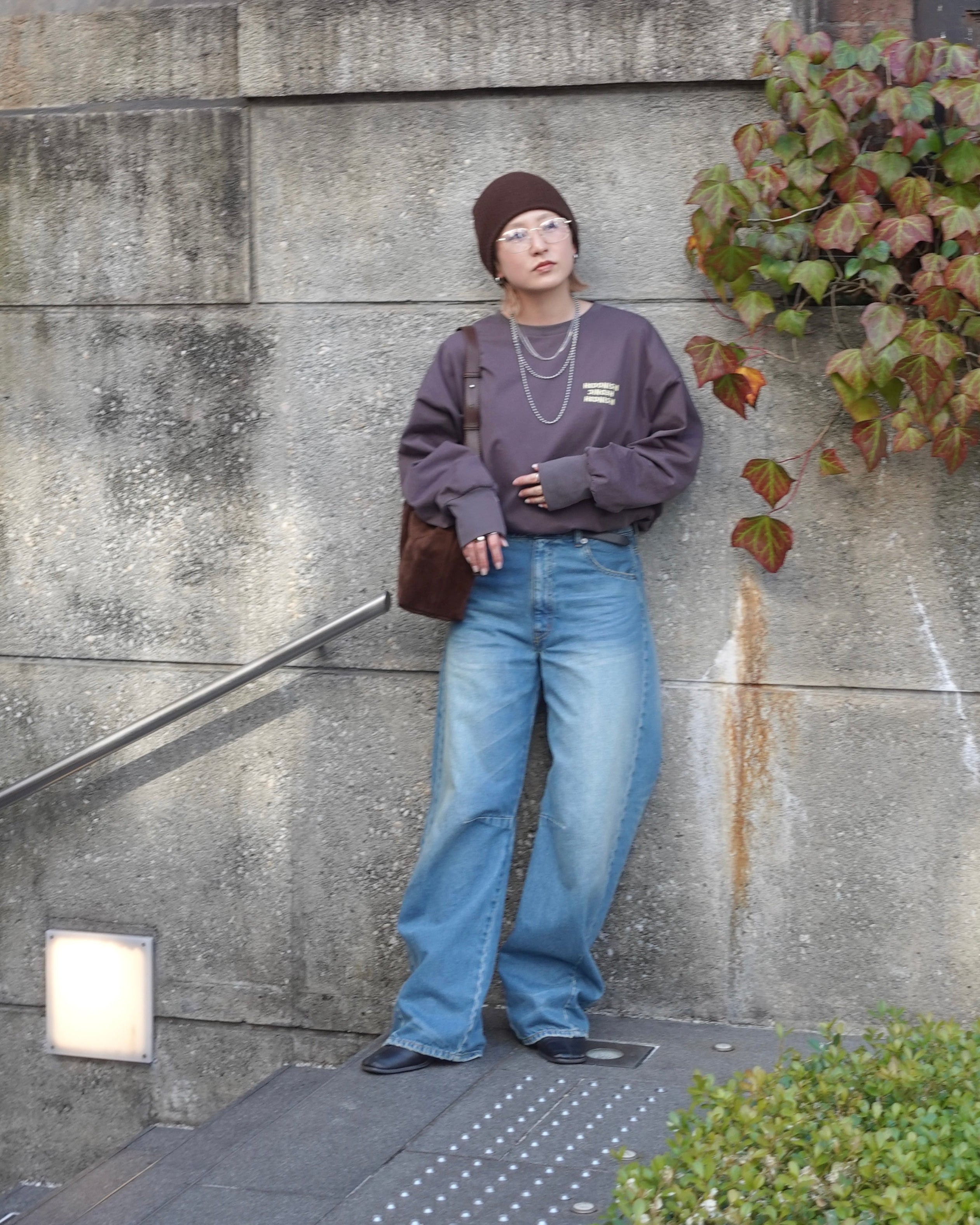 エンブロイダリールーズロンTee