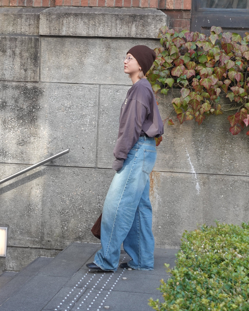 エンブロイダリールーズロンTee