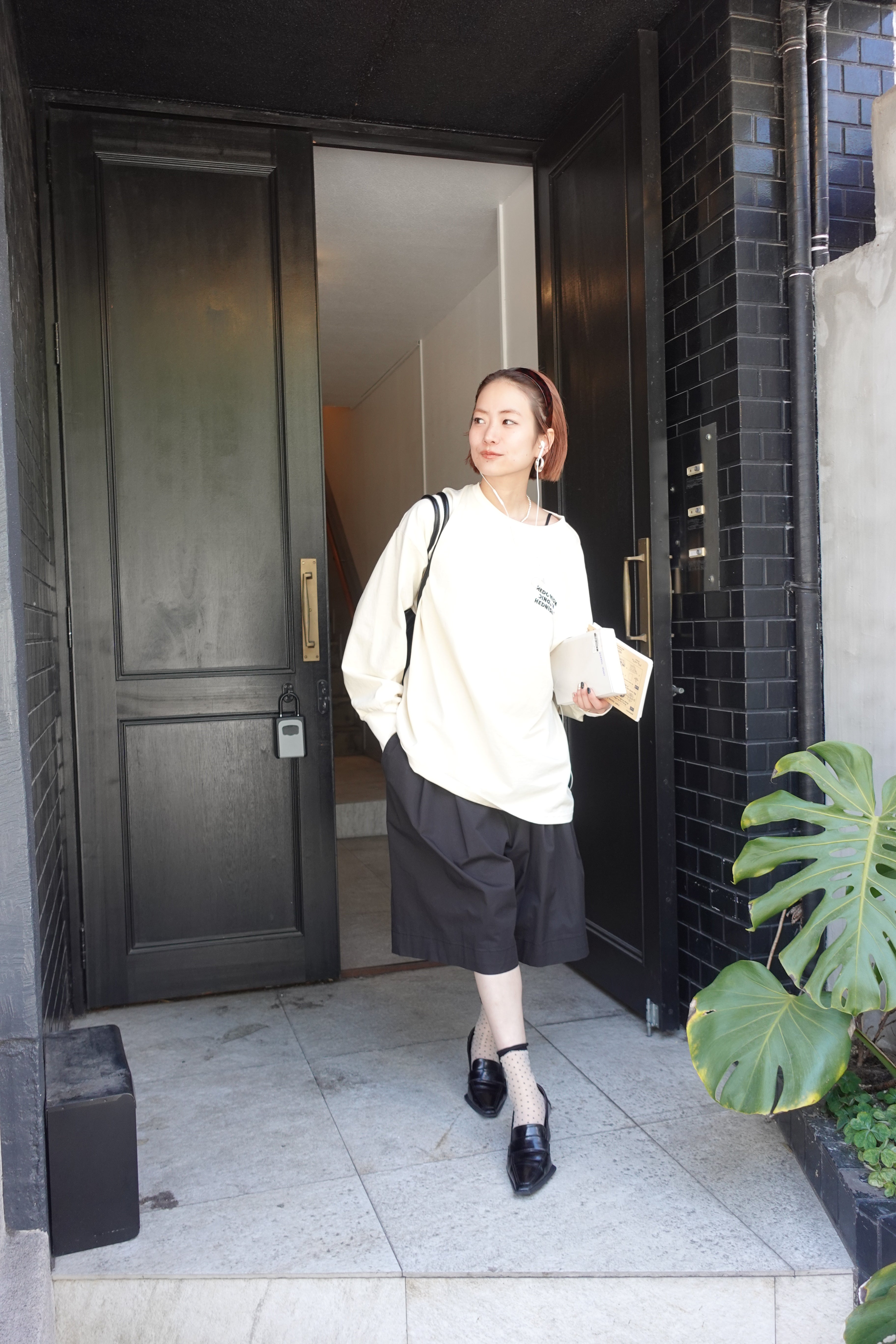 エンブロイダリールーズロンTee