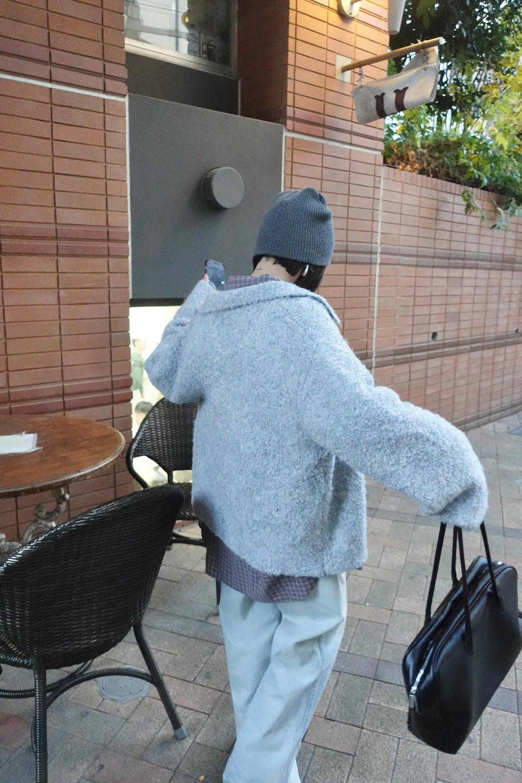 ブークレニットシャツカーデ