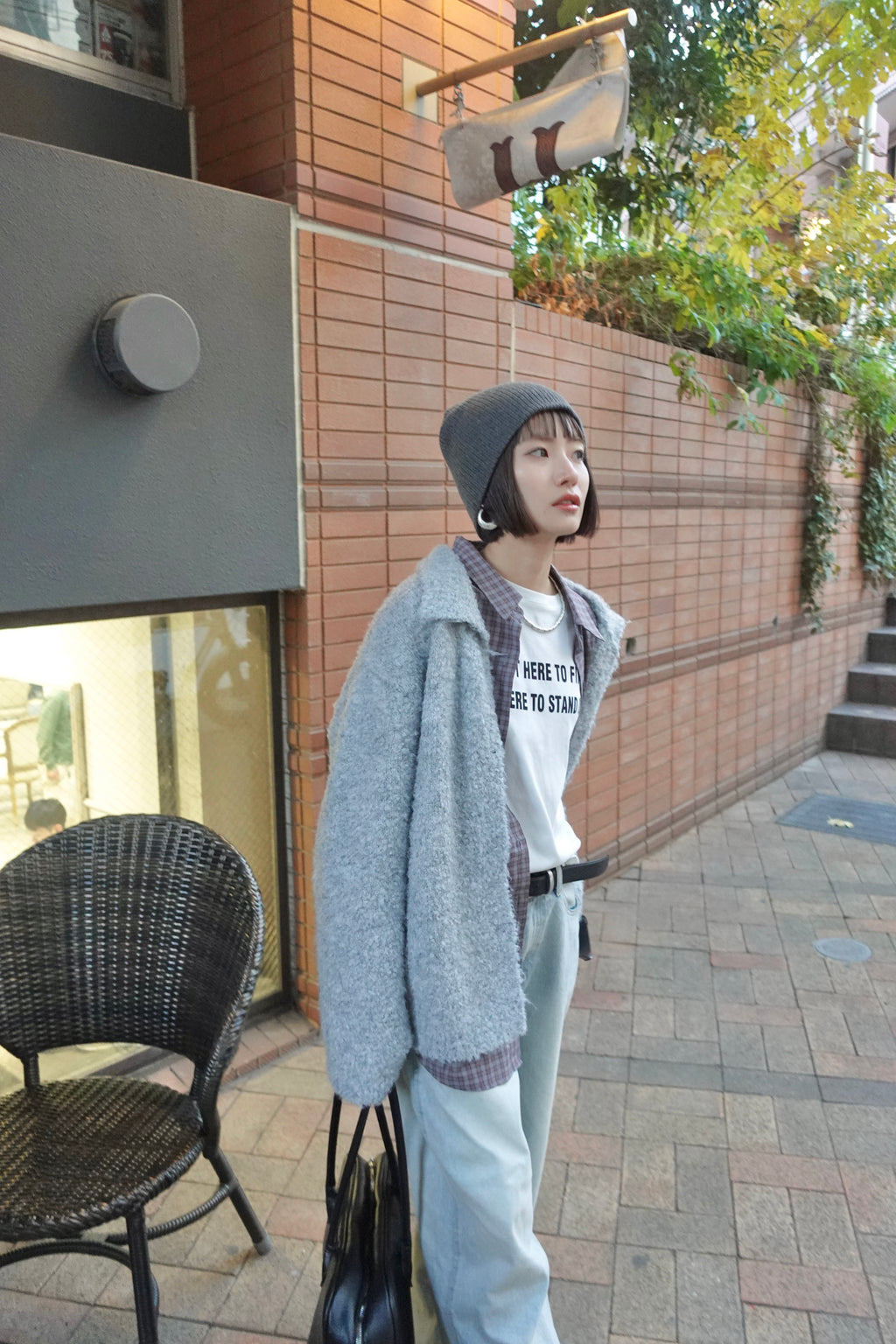 ブークレニットシャツカーデ