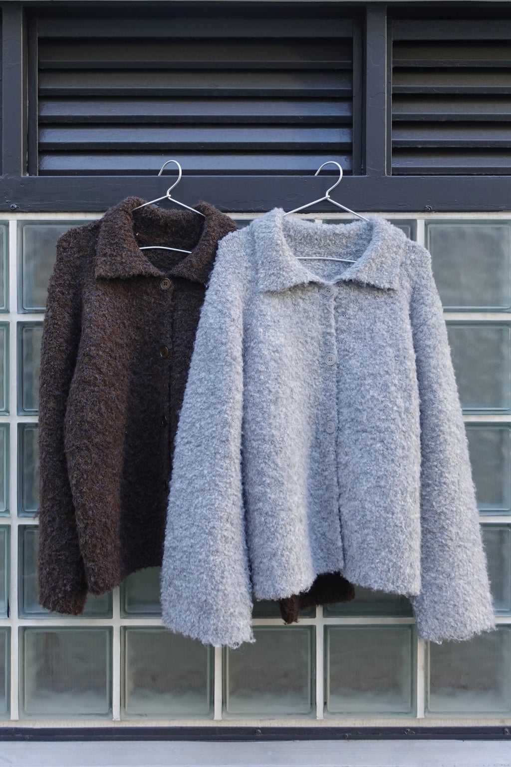 ブークレニットシャツカーデ