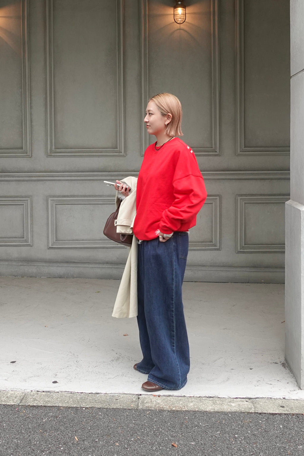 エンブロイダリールーズスウェット