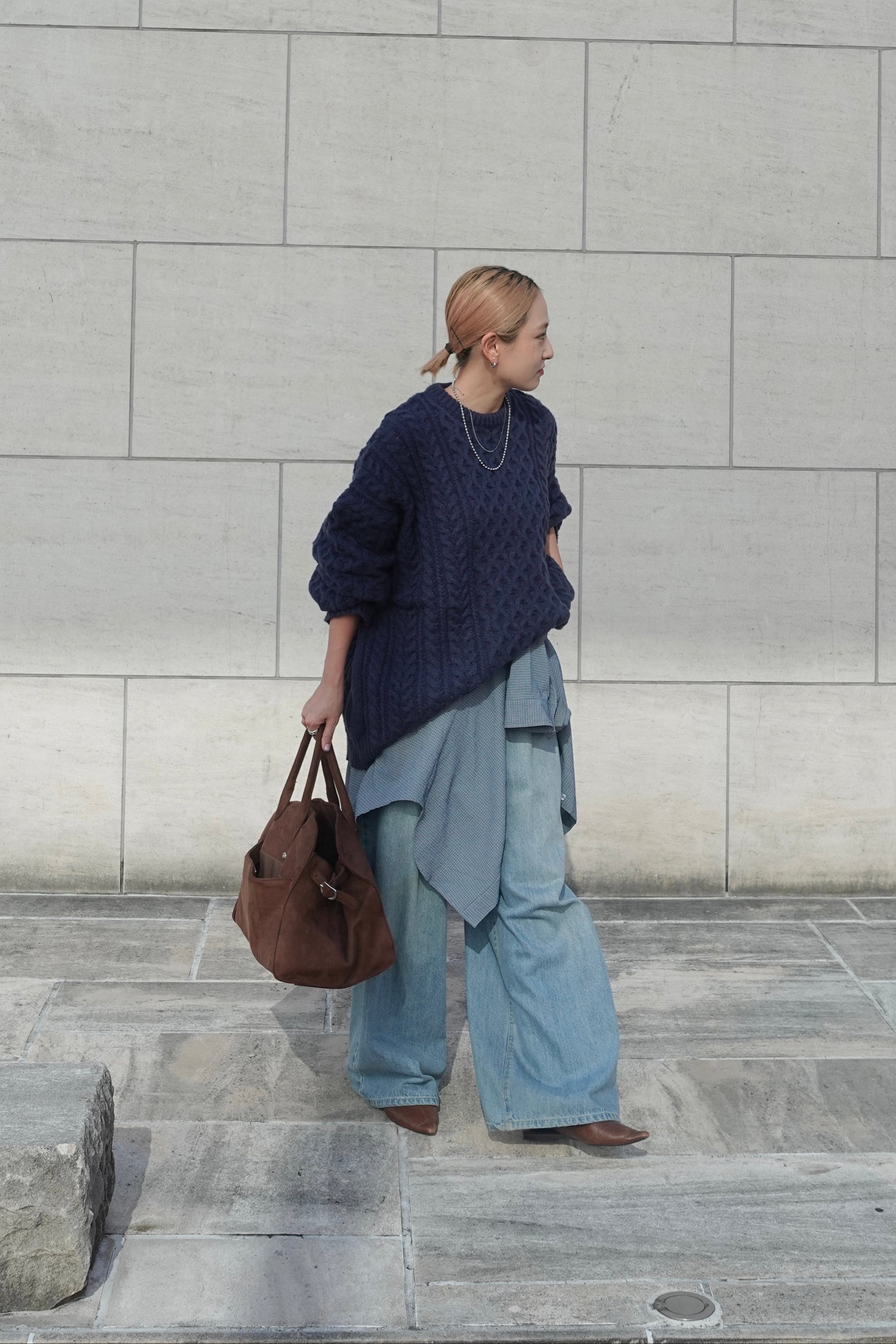 ケーブルオーバーニット