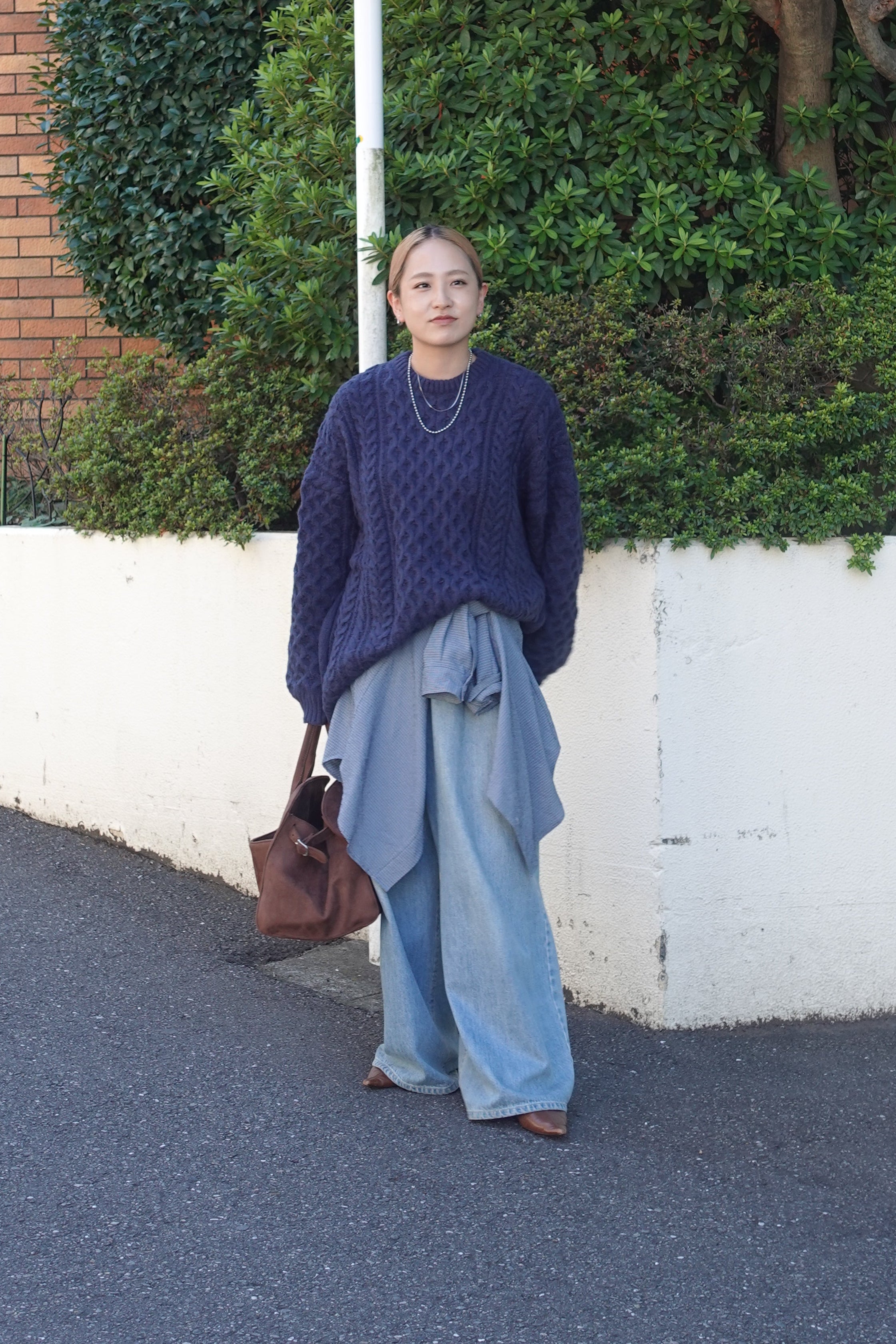 ケーブルオーバーニット