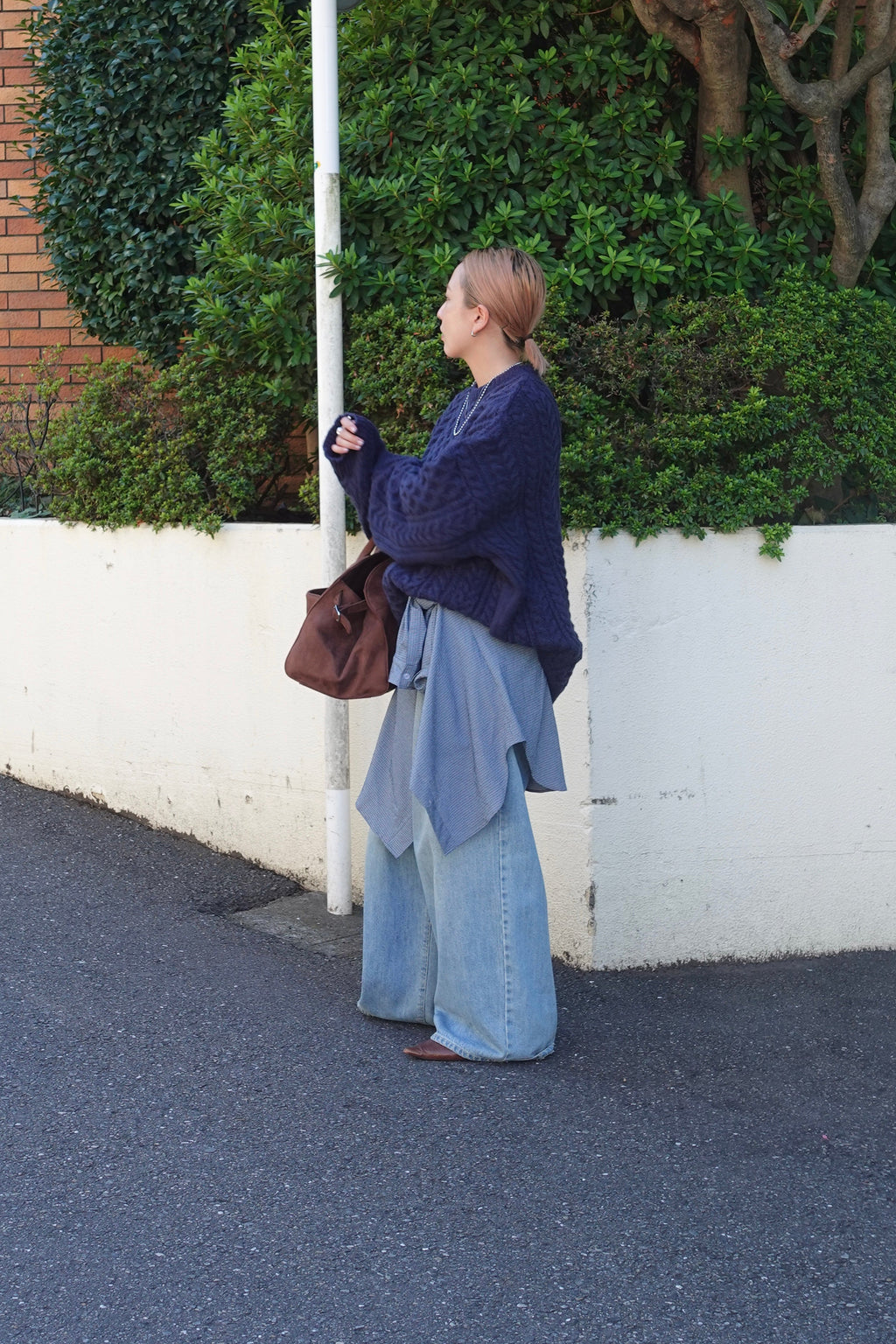 ケーブルオーバーニット