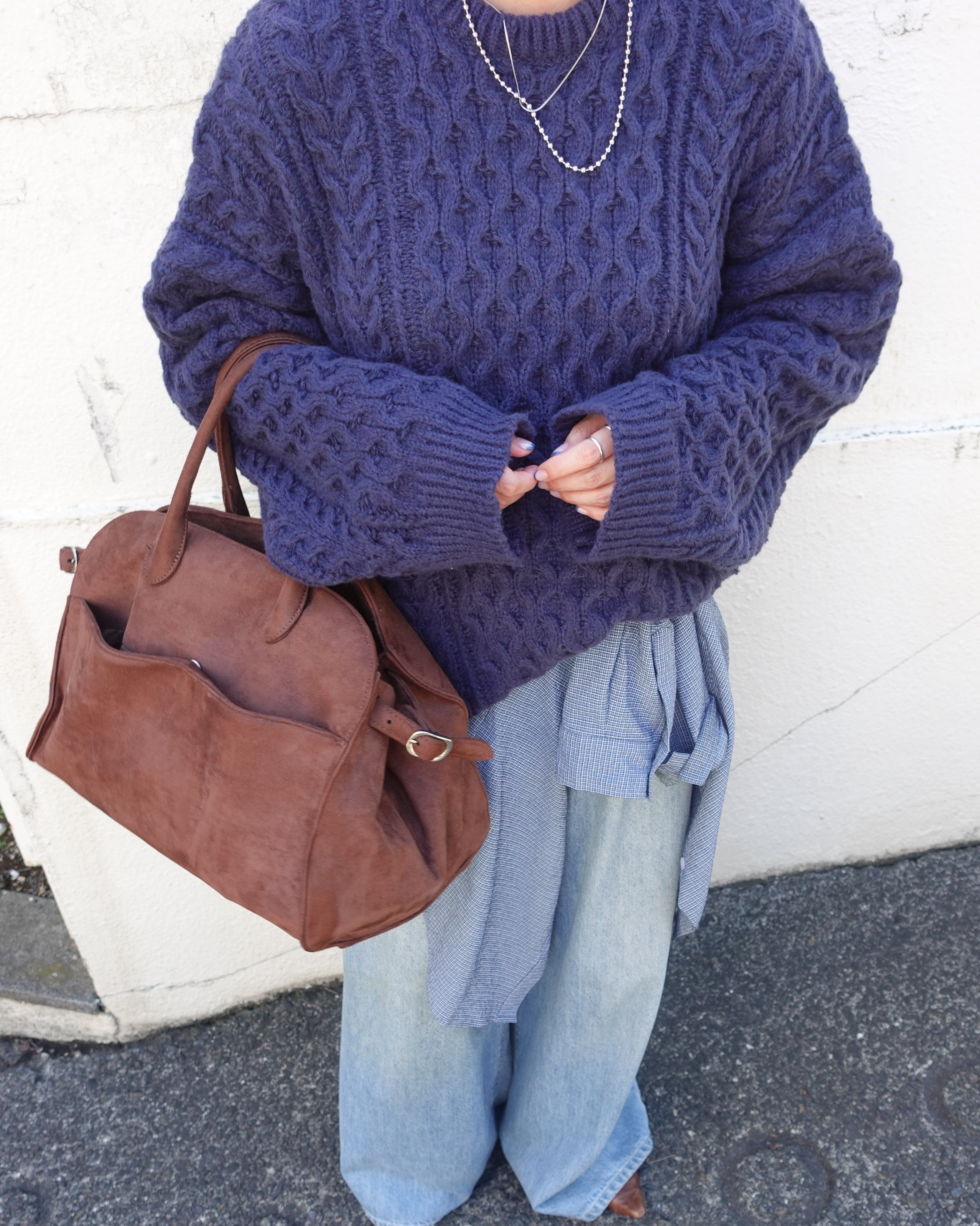 ケーブルオーバーニット