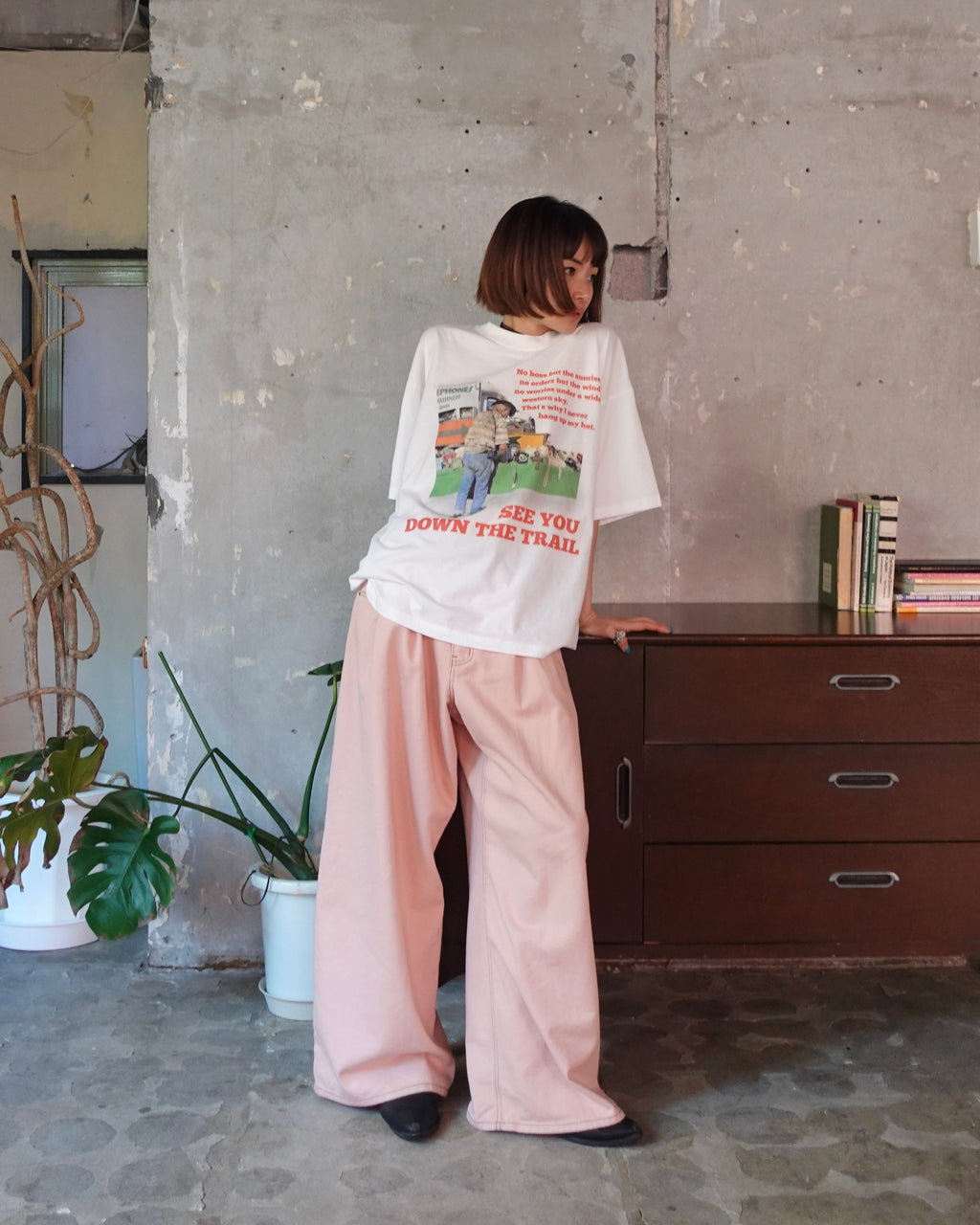 ルーズカラーロゴTee