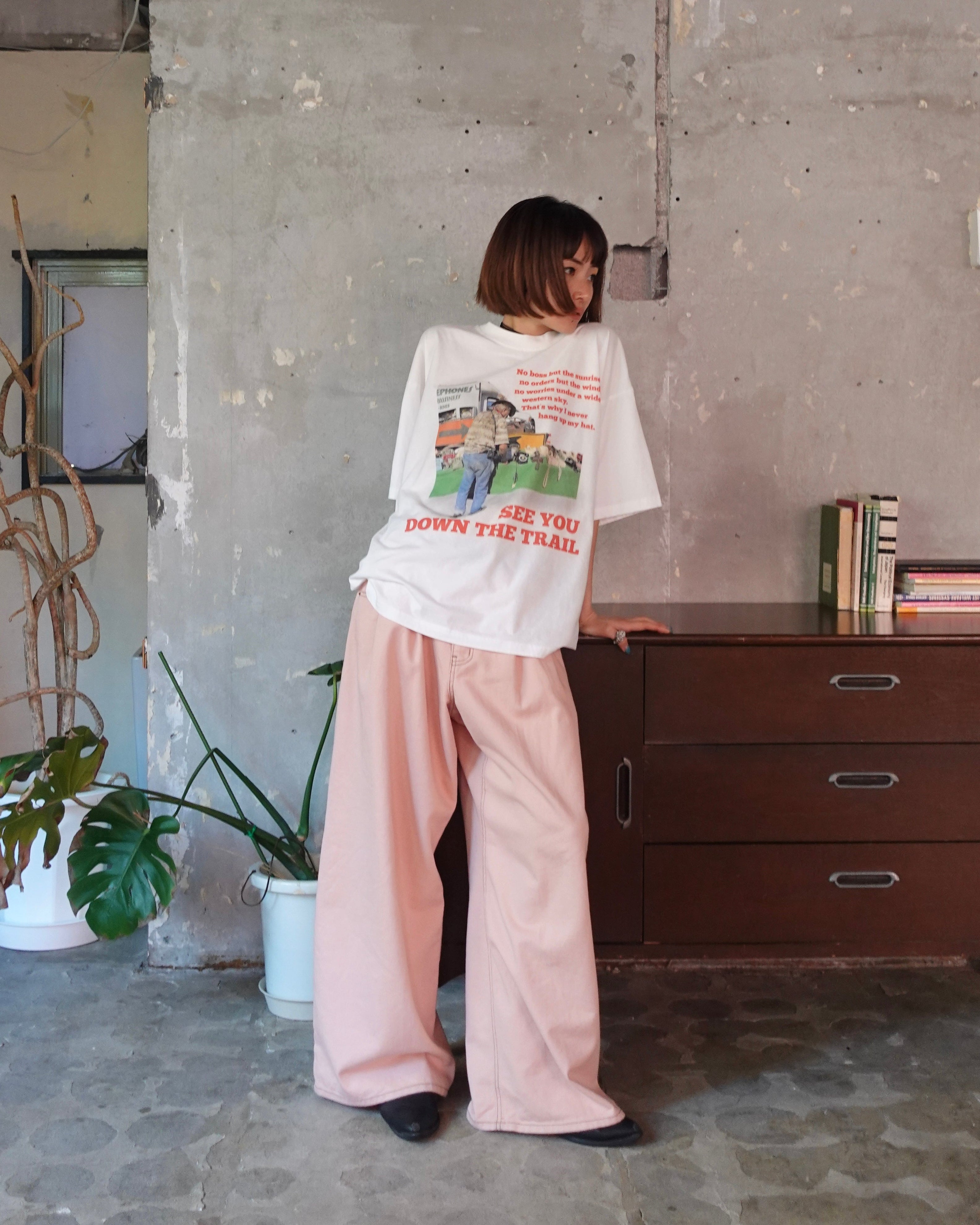 ルーズカラーロゴTee