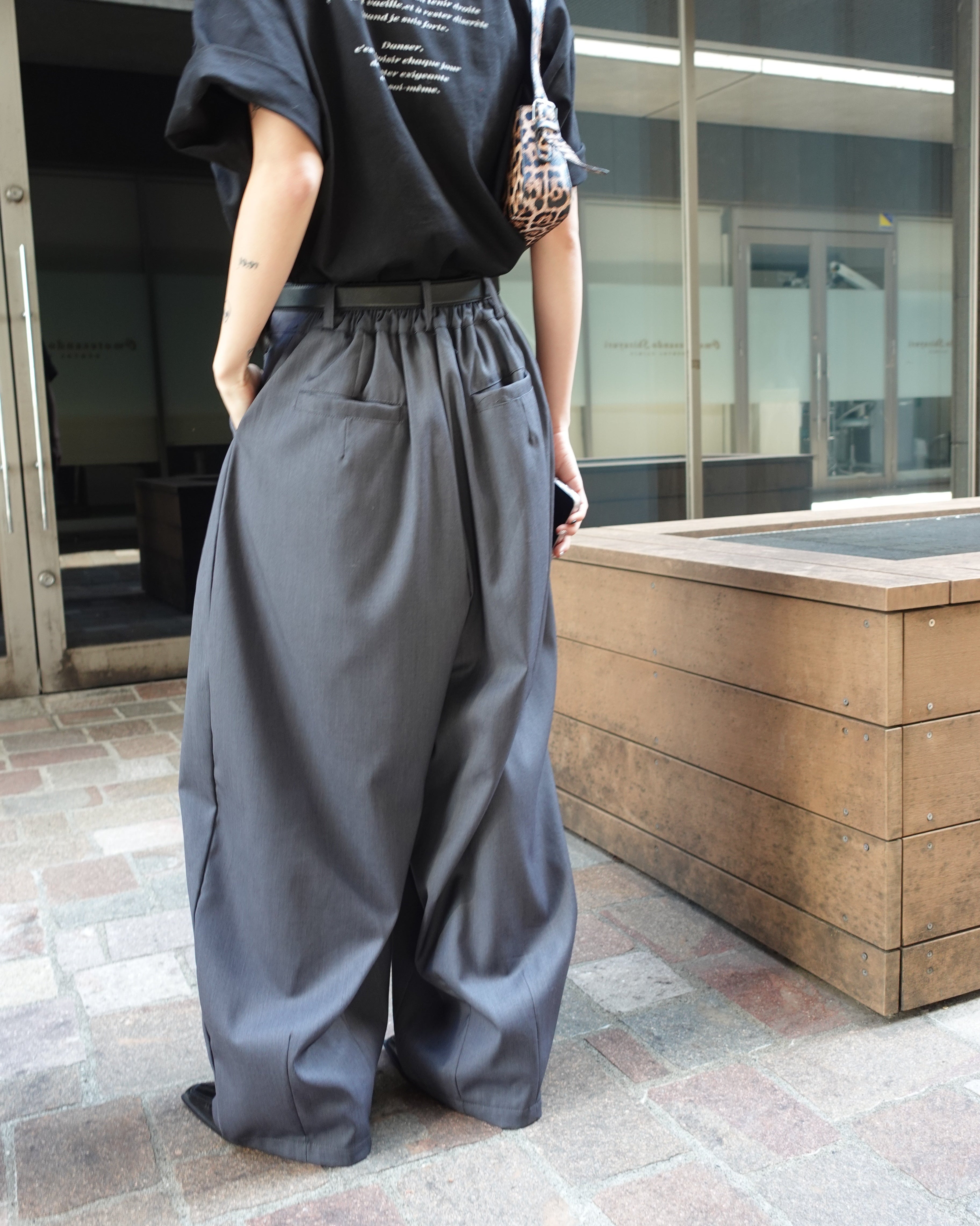 ワイドスラックスパンツ