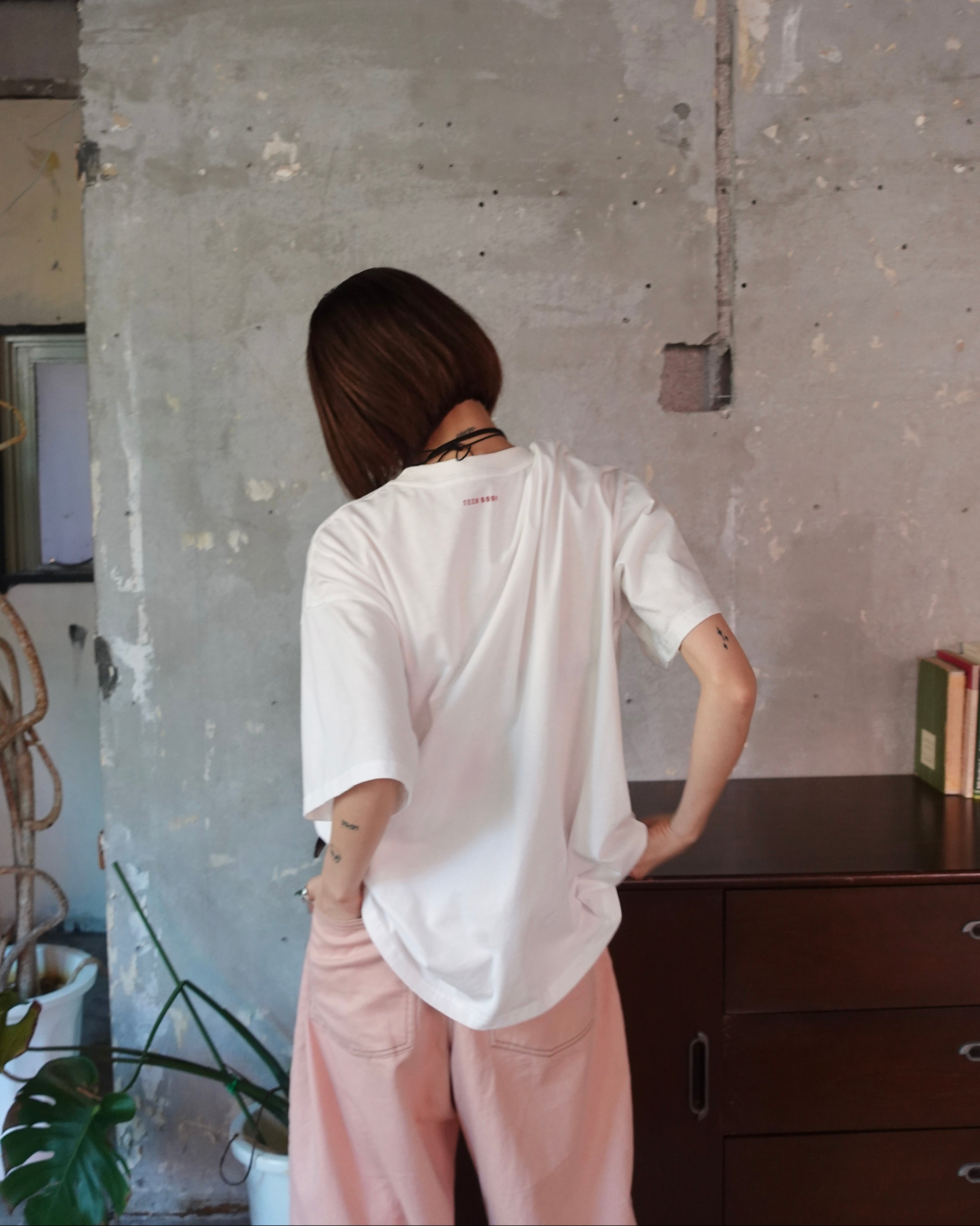 ルーズカラーロゴTee
