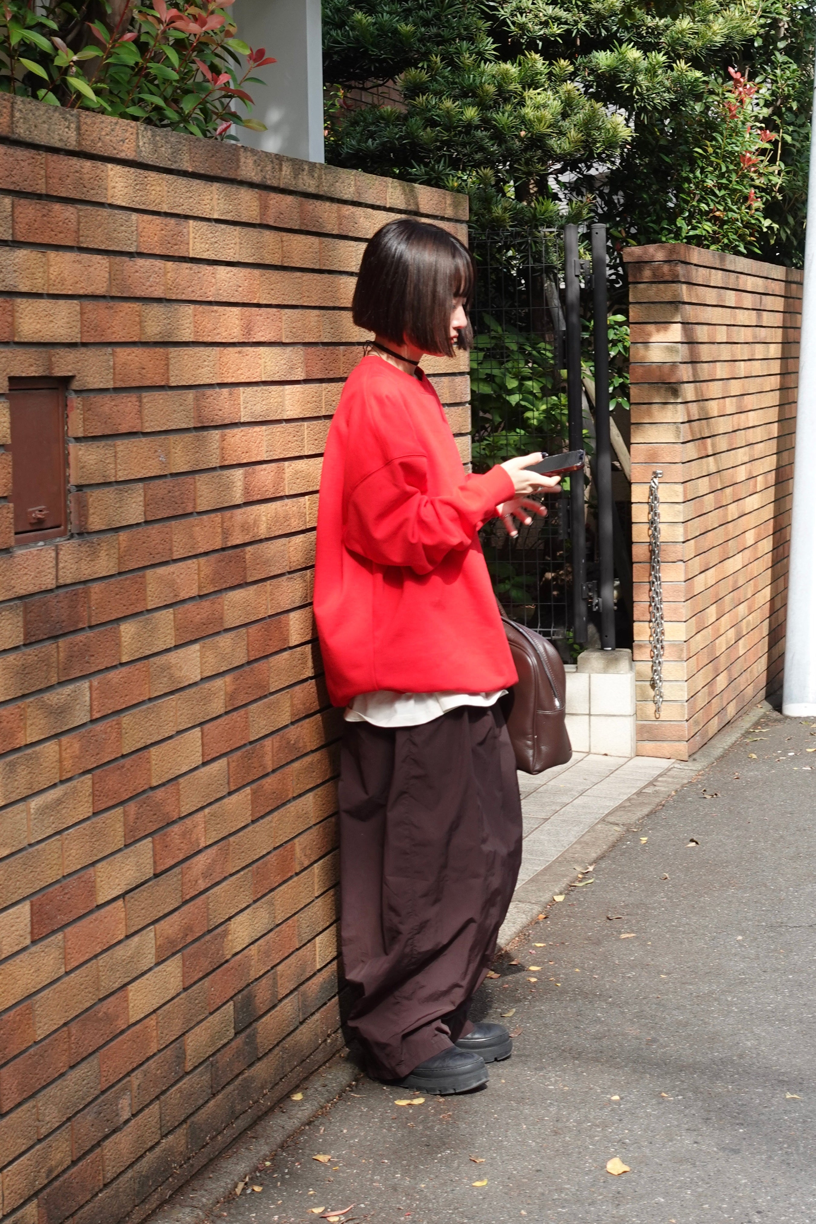 エンブロイダリールーズスウェット