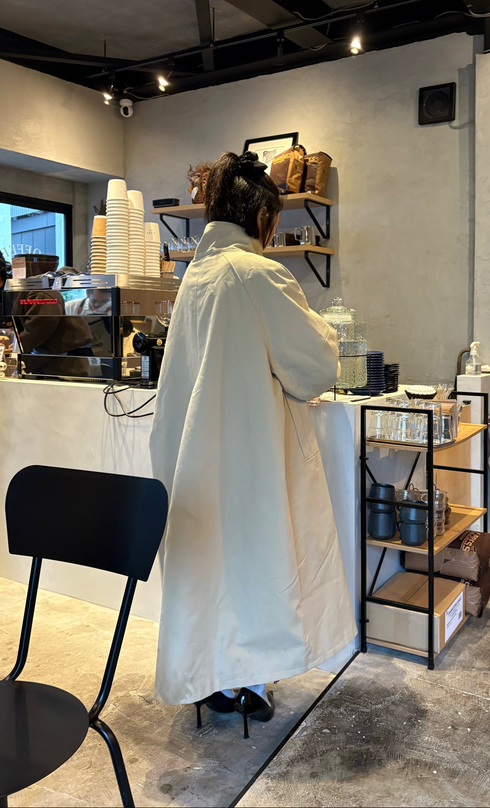 オーバーロングトレンチコート