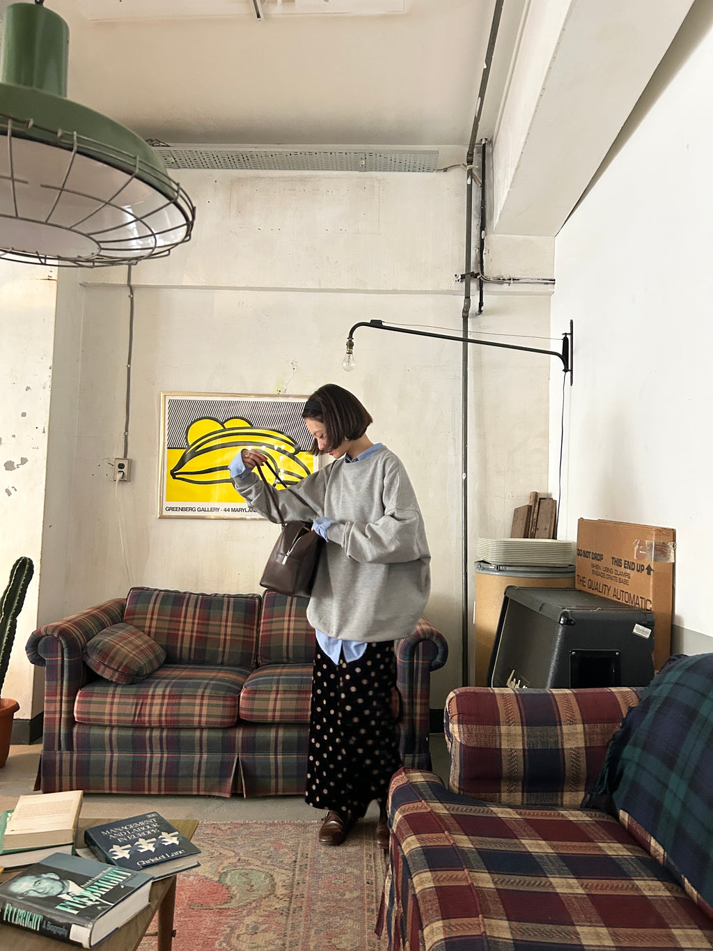 エンブロイダリールーズスウェット