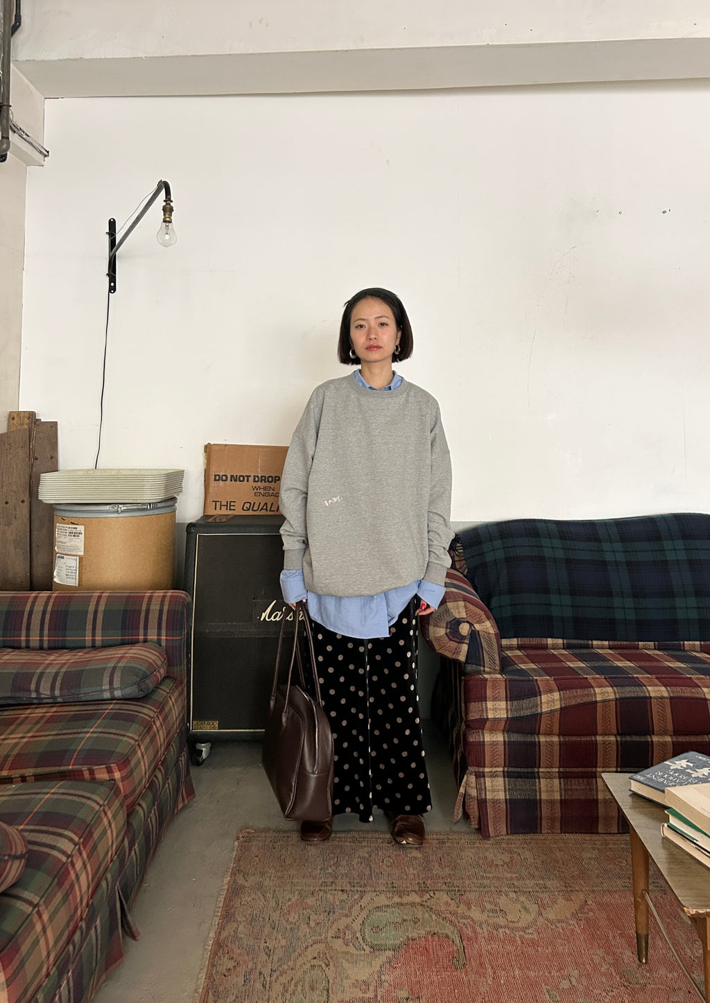 エンブロイダリールーズスウェット