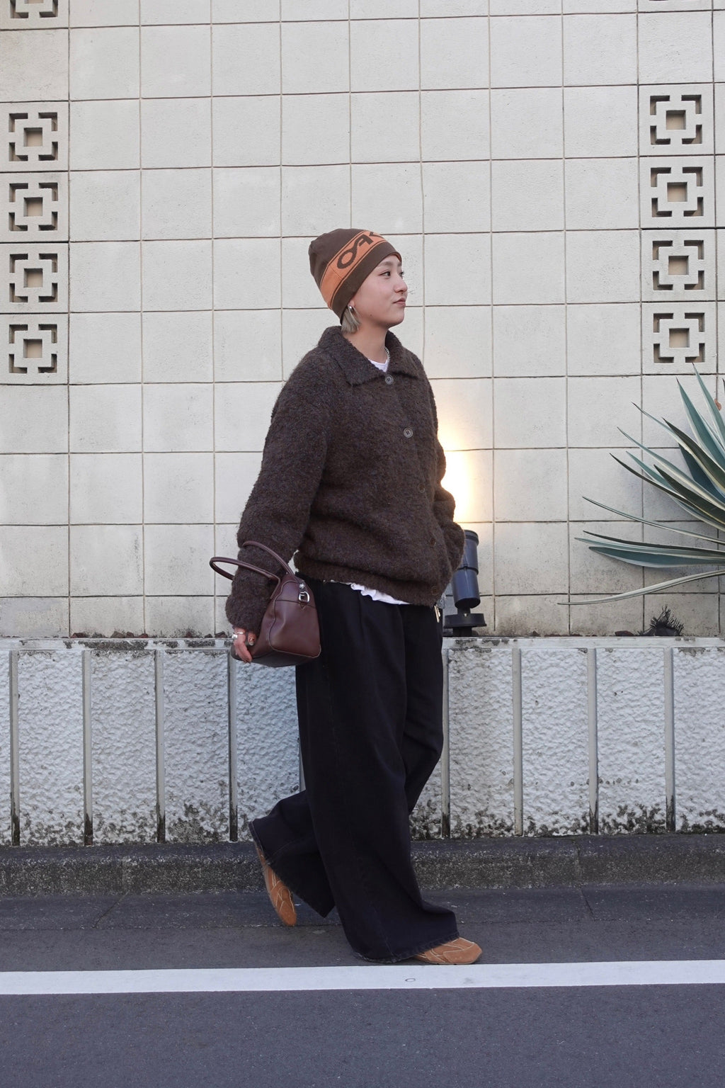 ブークレニットシャツカーデ