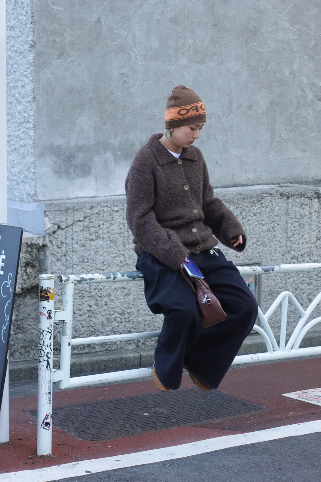 ブークレニットシャツカーデ