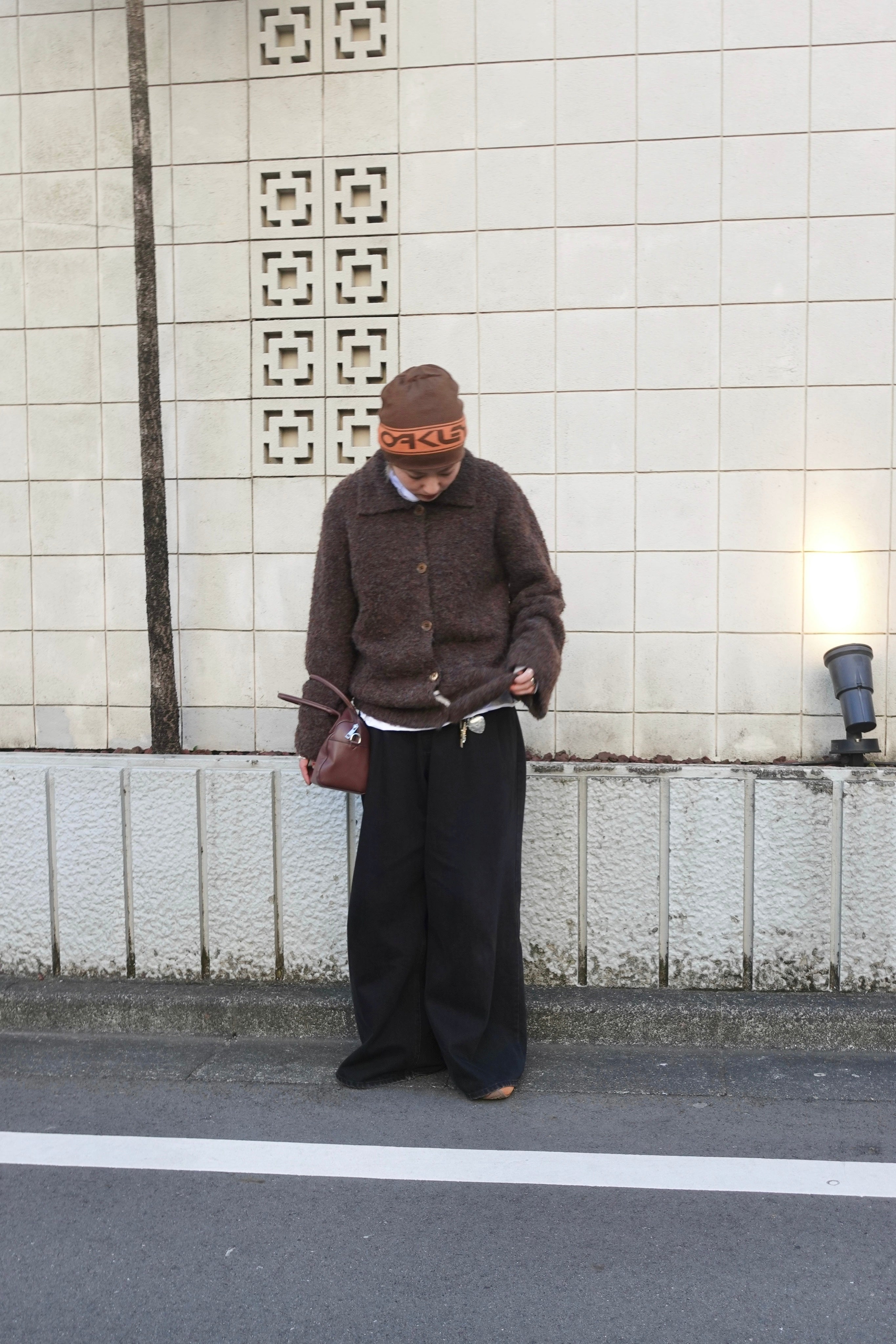 ブークレニットシャツカーデ