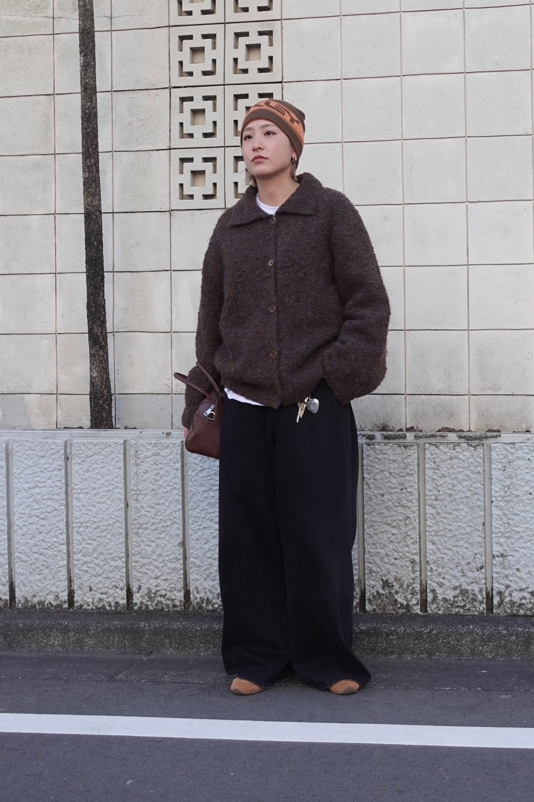 ブークレニットシャツカーデ